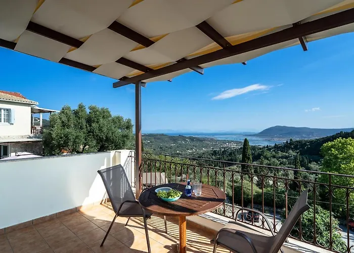Afroksilia Villa Krinos