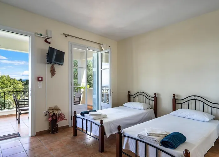Afroksilia Villa Krinos